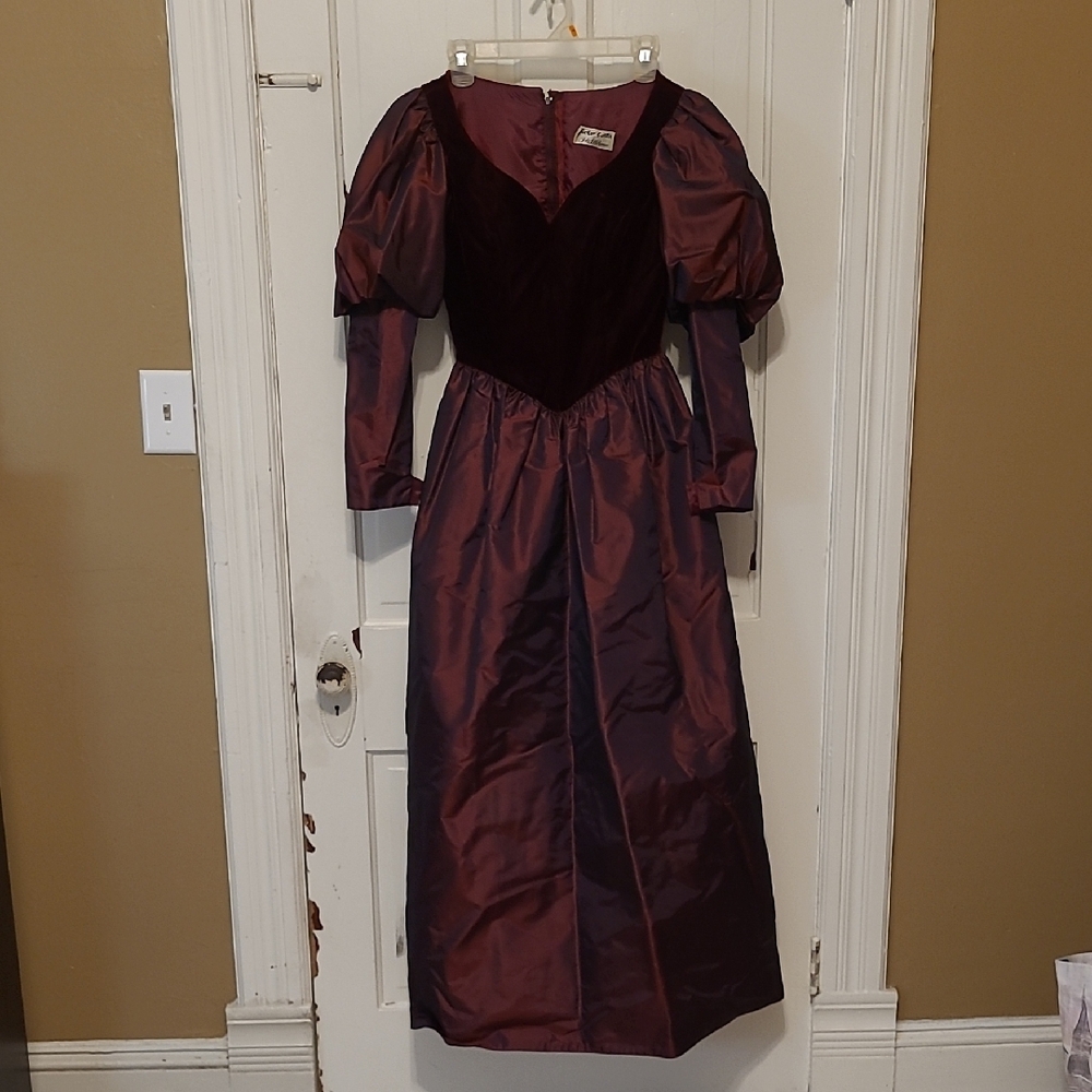 Vintage Saks Fifth Avenue By Victor Costa 1980s Velvet And Silk Red Wine Color